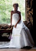 Очень красивое свадебное платье Style V8822